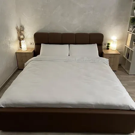 Jade Luxury Studio דירה *